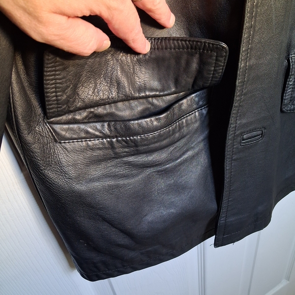 Vera Pelle Men's Classic Black Leather Button-Up Coat - Size 50 - Picture 4 of 6